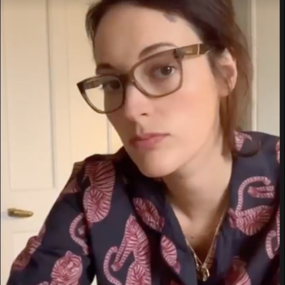Meet your Posher, Alicia